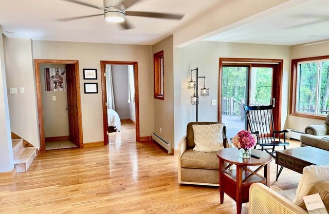 Charlemont Chalet - A 15 Acre Private Retreat