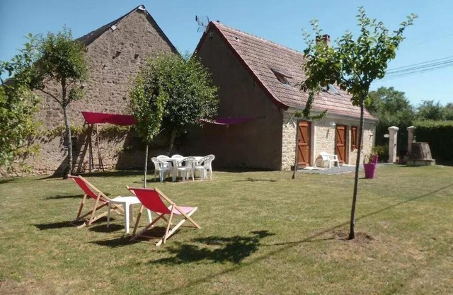 Charmante maison berrichonne restaurée avec jardin, proche de la Vallée de la Creuse et du Lac d'Éguzon - FR-1-591-445