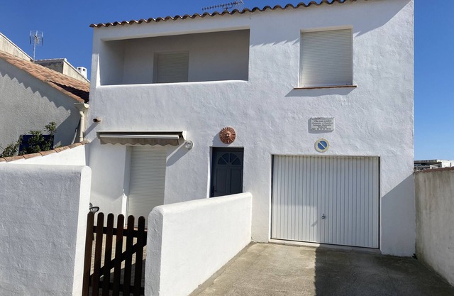 Charming villa in the heart of the village