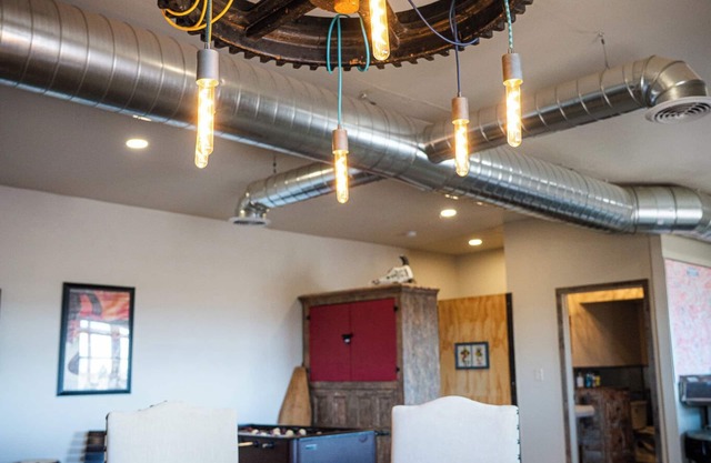 Charming 2-bedroom house with WiFi, AC in fabulous Williams