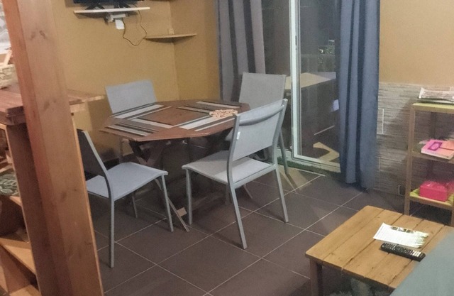 Charming 2-bedroom apartment with AC and WiFi in amazing Capesterre-Belle-Eau