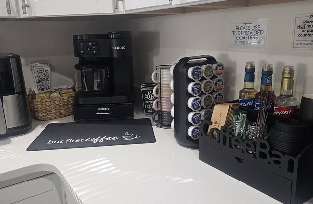 Charming 3-bedroom house in fabulous Florence 5 minutes from Mcleod hospital