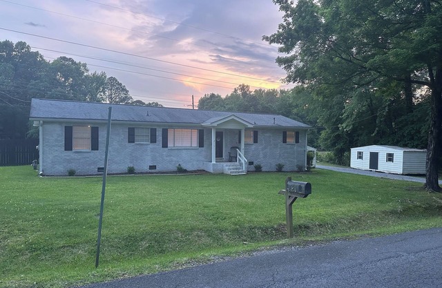 Charming 3-bedroom house in amazing Rome with Relaxing outdoor fire-pit