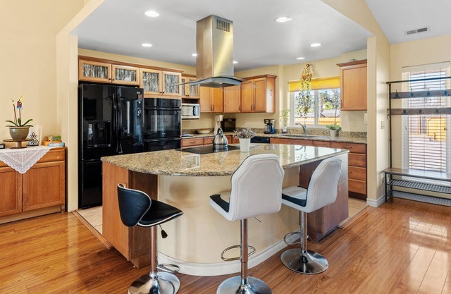 Charming 3-bedroom house in Tacoma near Tacoma dome