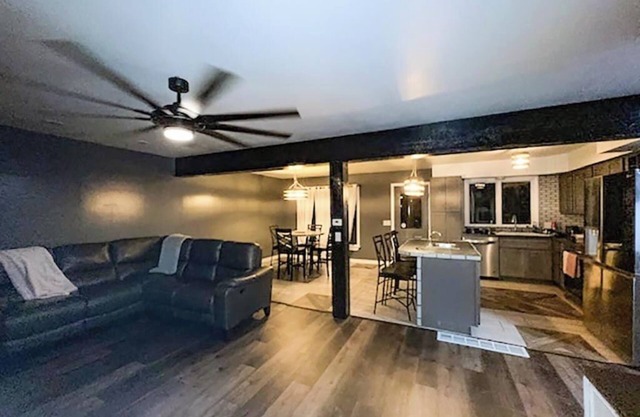 Charming 3br-Apt in fabulous Auburn with AC, WiFi.