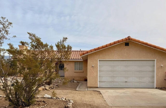 Charming 3brd house in Borrego Springs. Family and pet friendly, close to town!