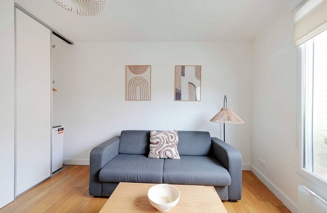 Charming apartment - 1BR-4P- Suresnes