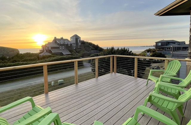 CHARMING Beach House – Stunning Views of the Sea & SO PEACEFUL!