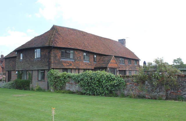 Charming Converted Five Bedroom Surrey Barn