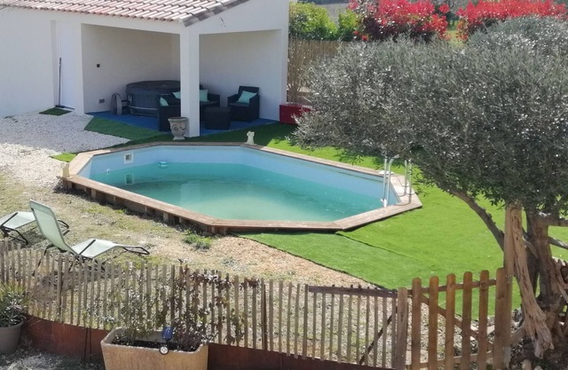Charming apartment with pool near Anduze for 4 people