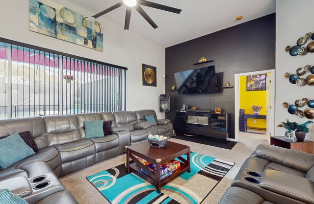 Charming home with private pool and space for the whole family