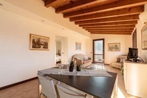Charming House in Vesime + Pool