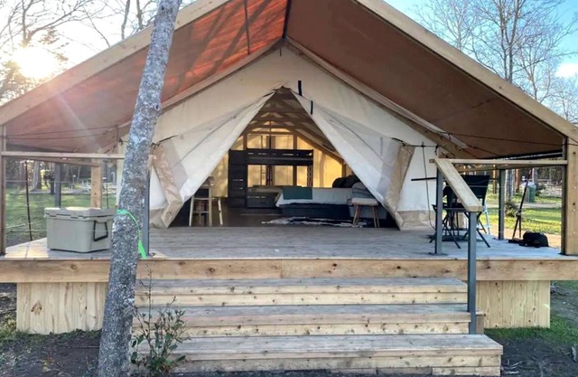 Charming Lake Bastrop Camping Retreat in Texas