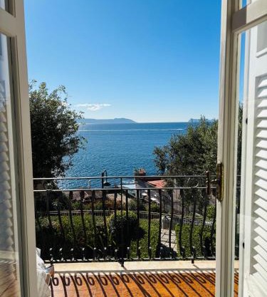 Charming Posillipo Sea View House