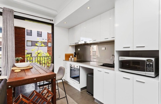 Charming Studio in Subiaco w/Free WiFi & Parking!