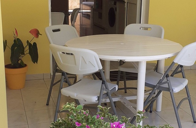 CHARMING T2 IN SAINTE LUCE WITH SEA VIEW