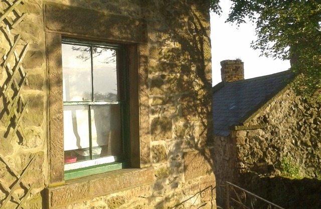 Charming Traditional Cottage In Winster Village, Peak District National Park