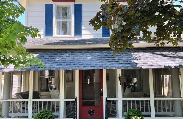 Charming Victorian Lake House Steps From Lake, Sleeps 16, Perfect for Gatherings