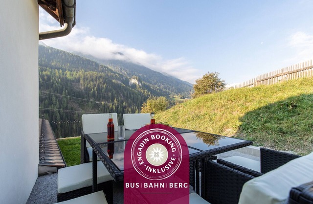 Chasa Sampuoir: a cottage feeling and modernity in the 4.5-room maisonette flat