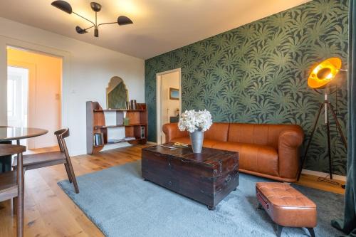 Chesterfield Suite