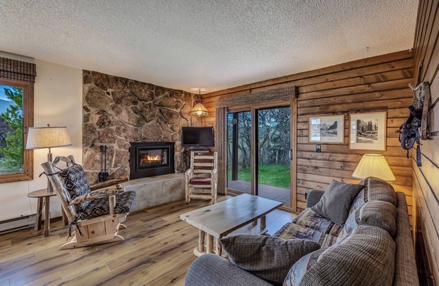 Chipmunk - Cozy pet friendly cabin