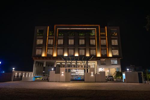 Clarks inn Express Ayodhya