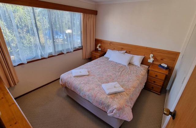 Close to Beach, Harbour Marina, Country Club, Golf Course, Restaurants, Cafes