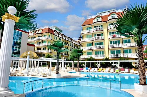 Coastal Studio with Sea View in Elenite, 40m² + Pool