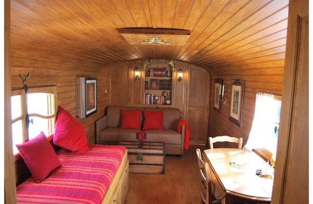 Cocooning trailer 2 minutes walk from the river