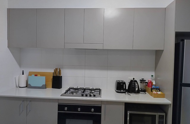 Comfy house facing Sports field