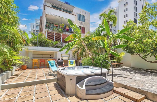 Condado Villa 5Bd 3Ba | Spa/Generator/Parking