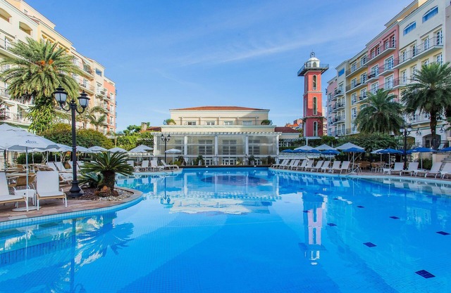 Confortáveis Studios no IL Campanario Resort ILCJR