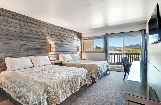 Convenient Location | Elk Horn Lodge 201