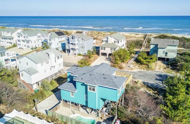 Cool Change C7850 Ocean Views, Pool, Hot Tub, Open Year Round