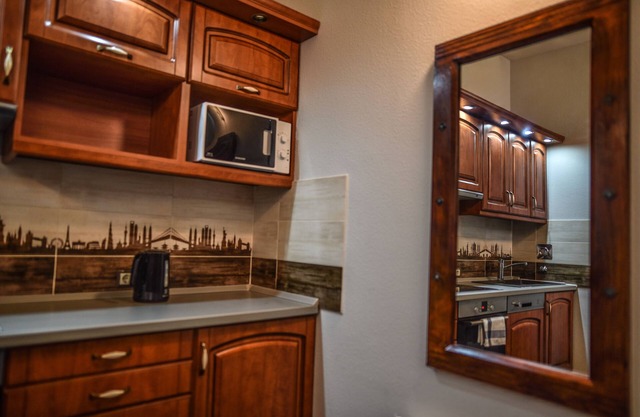 Corvin Point Rooms and Apartments