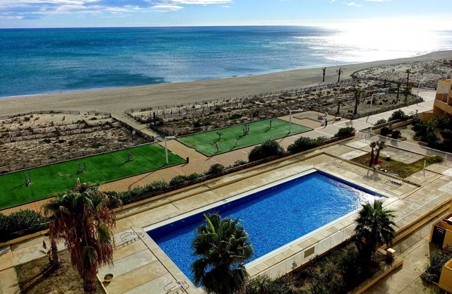 Cosy apartment for 4 guests with pool, WIFI, TV and terrace