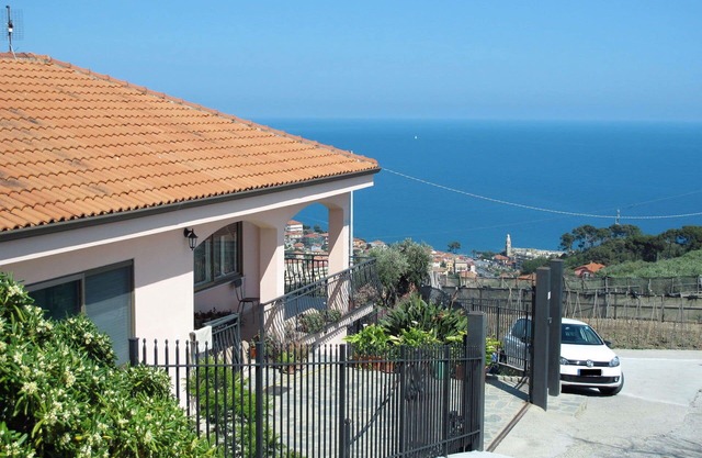 Cosy apartment for 7 people with TV and terrace