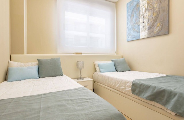 Cosy apartment for 4 guests with WIFI, A/C, pool, TV, terrace and pets allowed