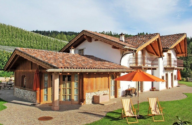 Cosy apartment for 4 people with WIFI, TV, terrace and pets allowed