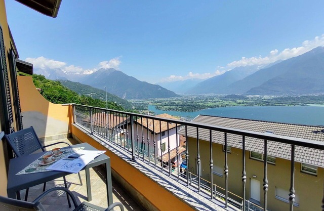 Cosy apartment for 5 guests with WIFI, TV, terrace and pets allowed