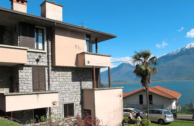 Cosy apartment for 6 people with hot tub, WIFI, TV, patio and pets allowed