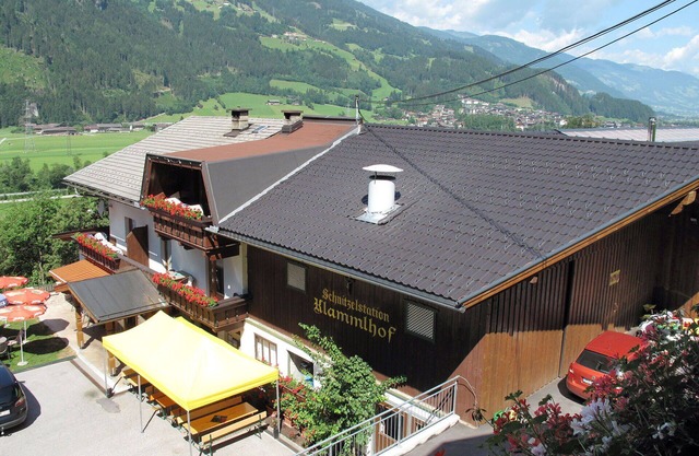 Cosy apartment in villa for 7 guests with WIFI, TV and terrace