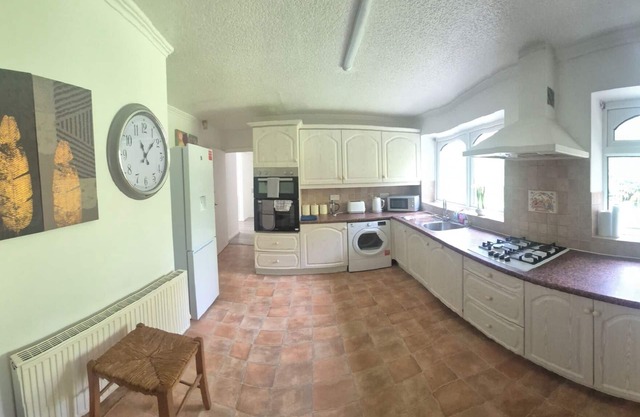 Cosy Family home from home