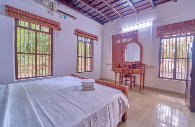 Cotelac Heritage Lake Resort Alleppey