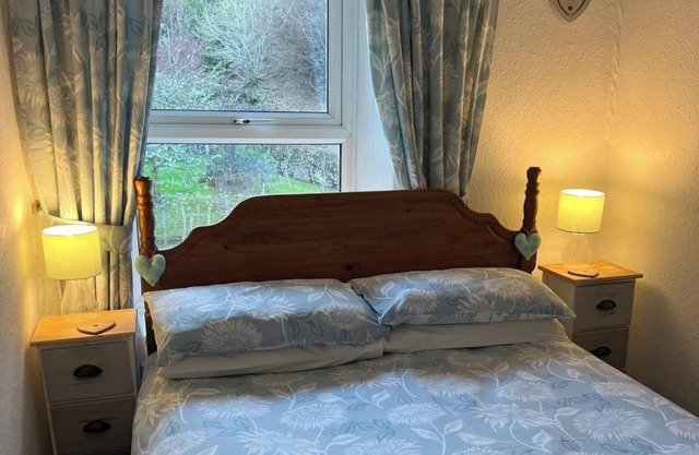 Cottage - Sleeps 4 - Pets Ok - Garden - Parking