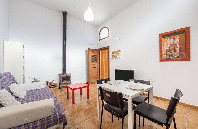 Country House 'Violeta I' with Mountain View, Private Terrace and Wi-Fi