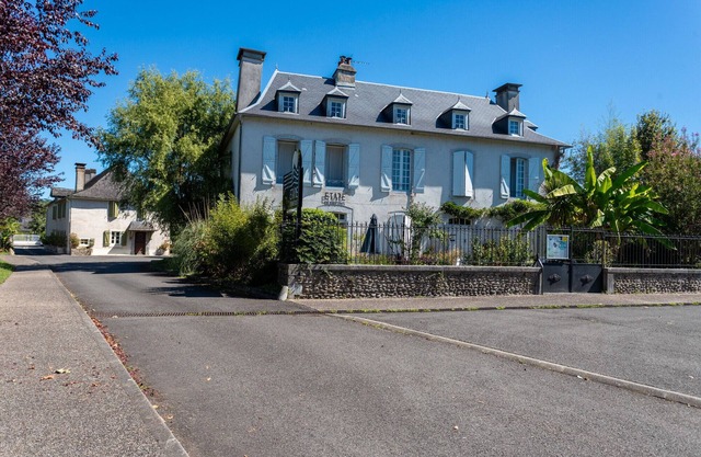 Country House "Etape En Barétous" with Private Terrace, Private Garden & Wi-Fi