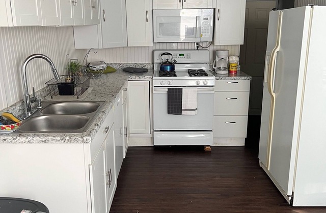 COZY 2 BEDROOM APARTMENT IN WEST SCRANTON, PA