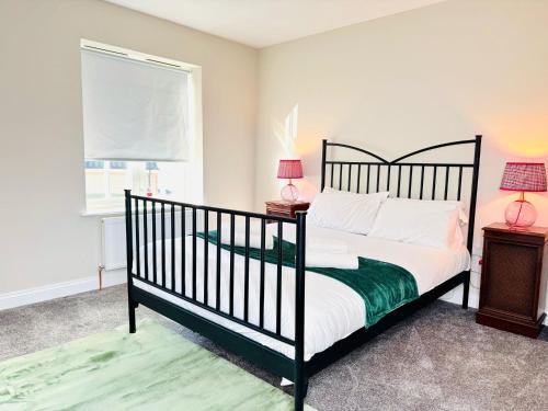 Cozy 3 Bed Thetford Home with WiFi Sleeps 5 Comfortably