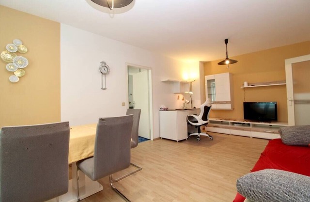 Cozy Apartment Privat Parking